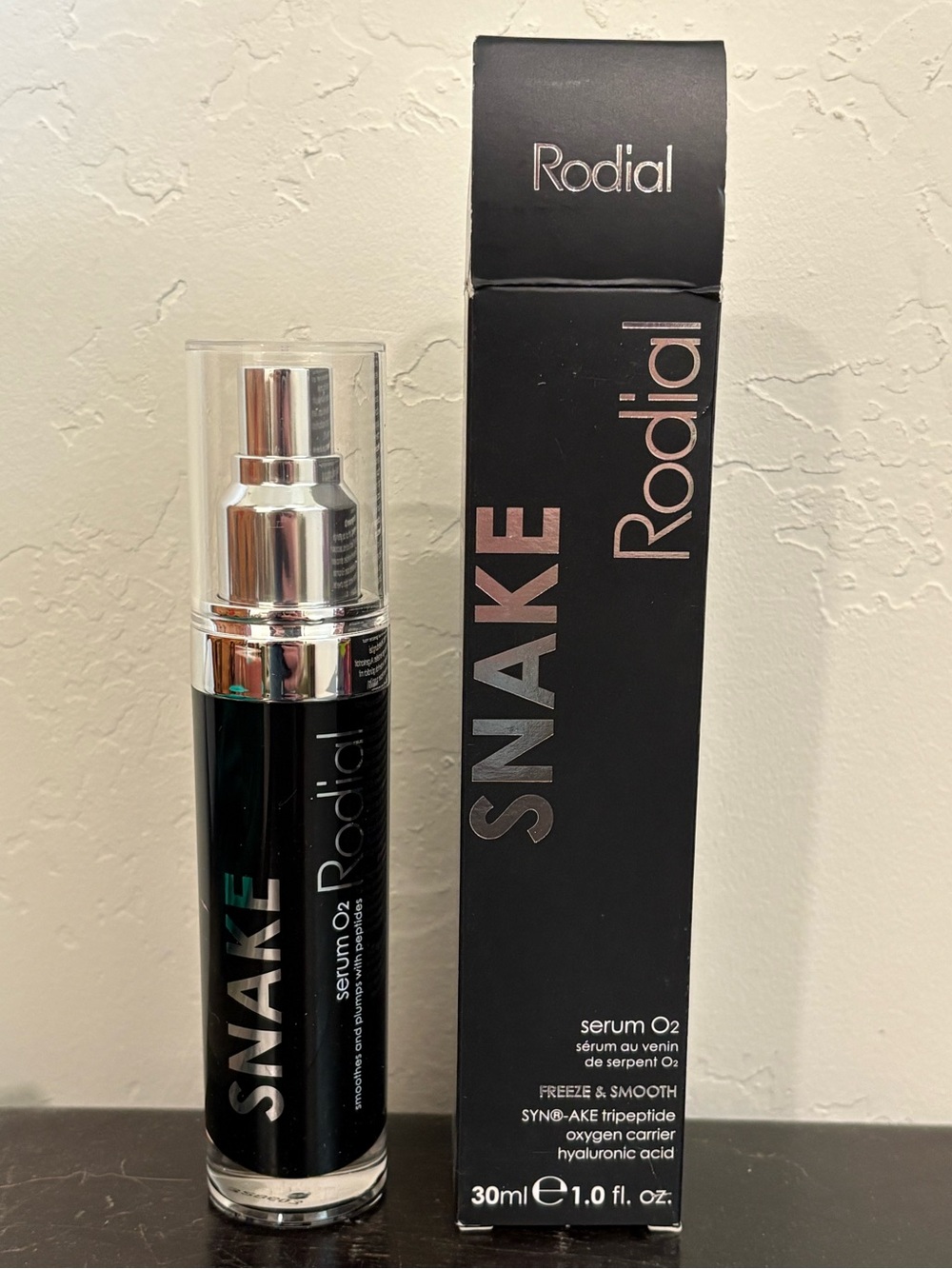 Rodial Snake Serum O2 - NIB - Picture 4 of 8